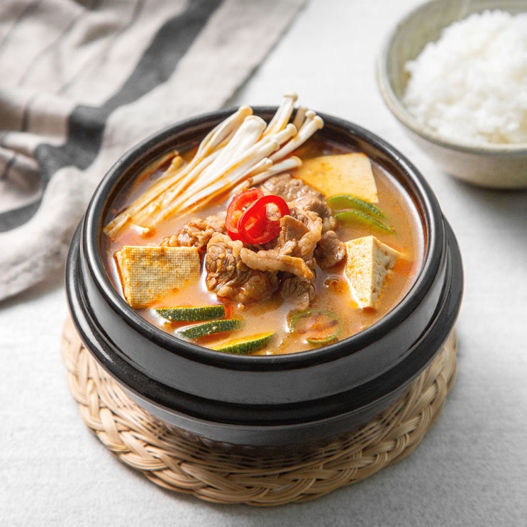 선택고민 해결 프레시지 고깃집 된장찌개, 535g, 1개 추천해요 선택고민 해결 프레시지 고깃집 된장찌개, 535g, 1개 추천해요