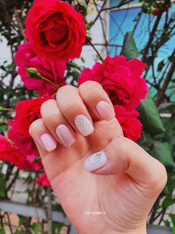  일산 라페스타 네일 / 네일바이유니 - 러블리한 연핑크 네일 했어요!