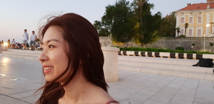  결국 강의까지 하게 되었습니다