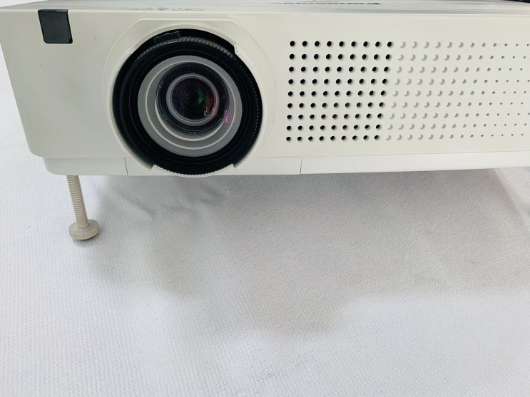  디테일한 업무 회의를 사무실빔프로젝터 천장설치로 해결완료!