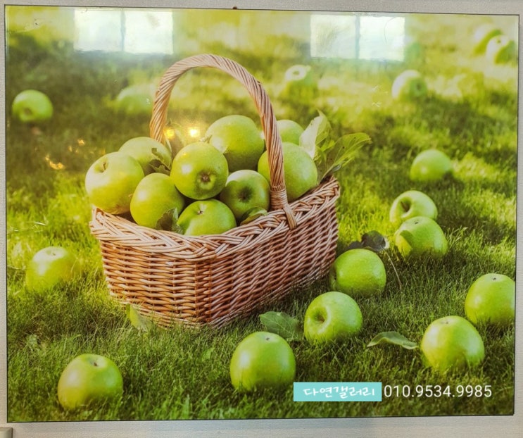 행운을 가져다주는 풋사과 액자  사과그림 금전운 풍수그림 집들이선물 개업선물 충주 인테리어소품