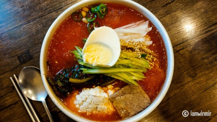 여름 별미는 무조건 차가운 것 여름 별미는 무조건 차가운 것