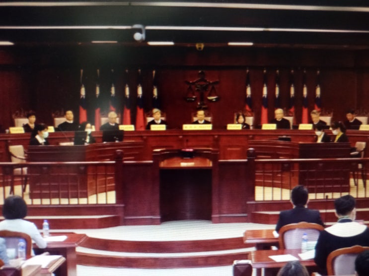  보이스피싱 조직원 국제전화 발신번호조작 전기통신사업법위반으로 집행유예 선고판례, 금융사기변호사