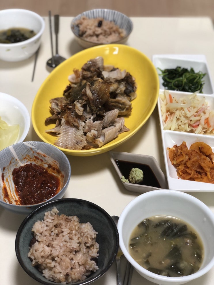  비가 내리는 날에는 감자탕이지