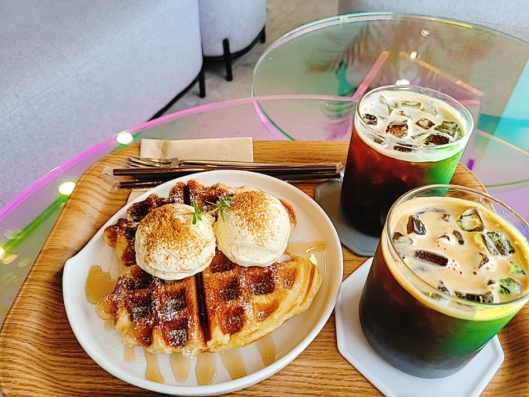  제주공항 근처 카페 크로플 맛집 오라이동카페  카페 리블링스