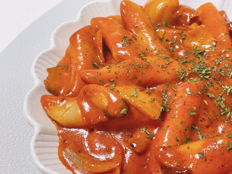  키트의정석 풍미가 다른 진짜 로제떡볶이 ; 매콤크림소스가 대박이야