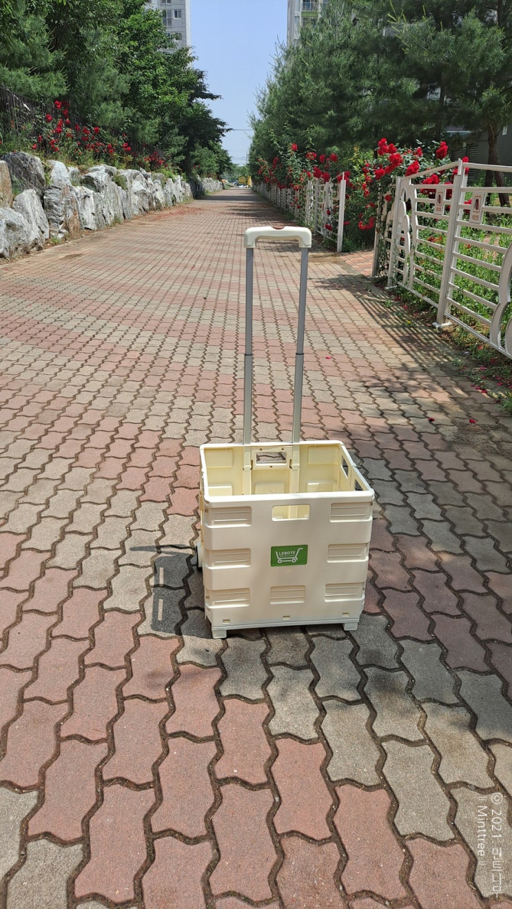  접이식 카트 아이보리색 뚜껑포함 캠핑카트 마트카트 나들이용카트