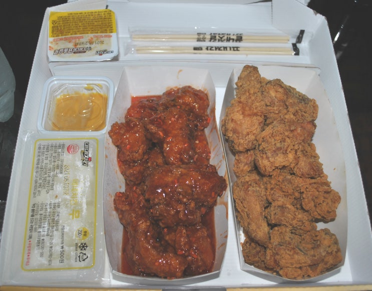  [경기도 현리] 네네치킨 현리점 후라이드반 양념반 맛본 후기
