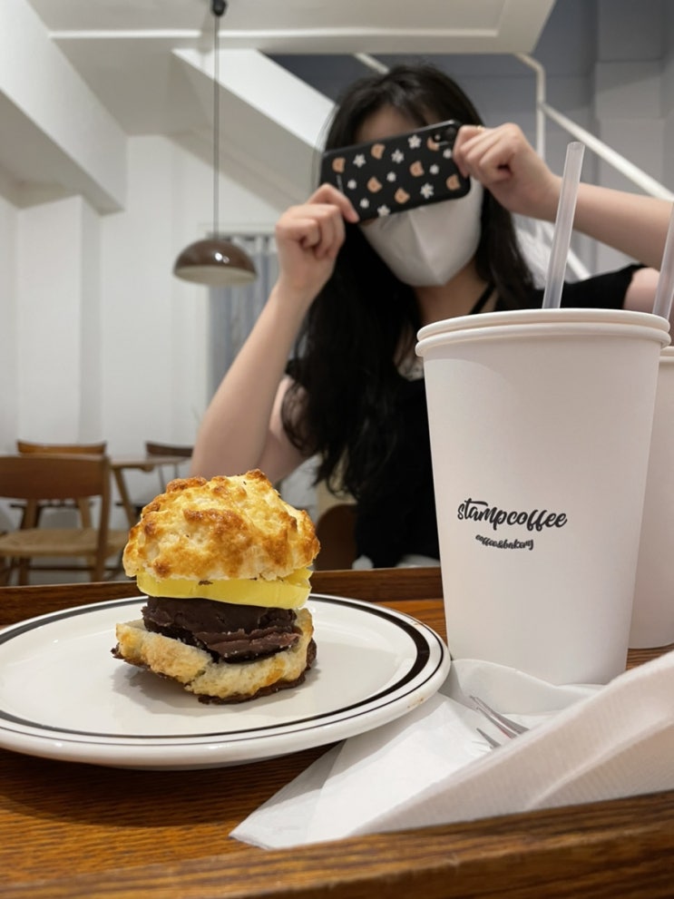  [연남동 카페]스탬프 커피는 라떼 맛집이다. 앙버터도 내취향이다.
