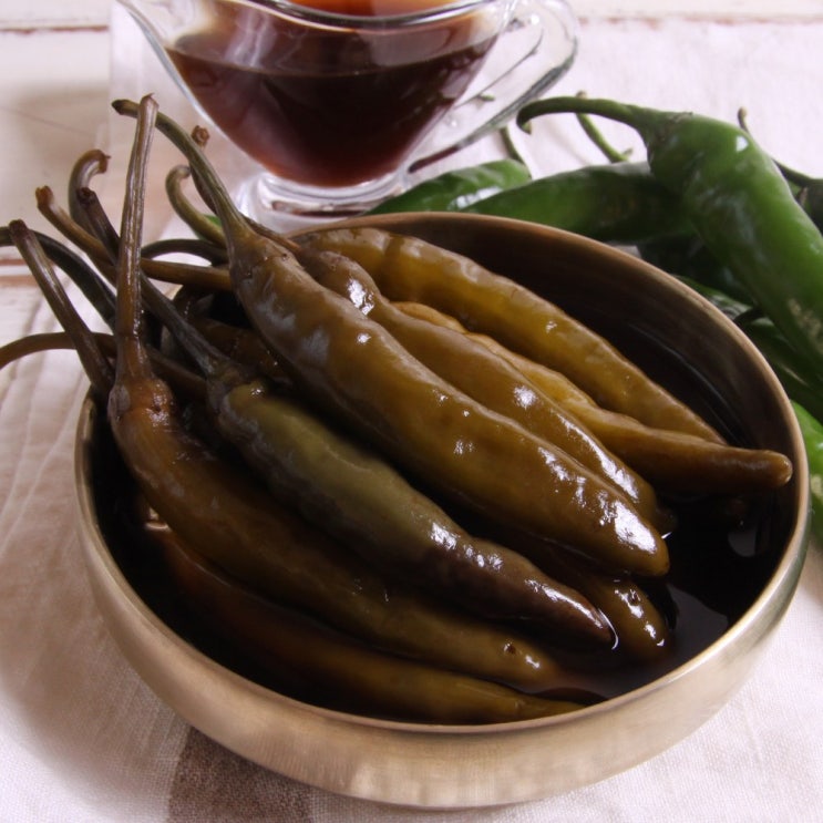 인기 급상승인 간장청양고추(국내산) 200g 청양고추장아찌, 단품 추천해요 인기 급상승인 간장청양고추(국내산) 200g 청양고추장아찌, 단품 추천해요