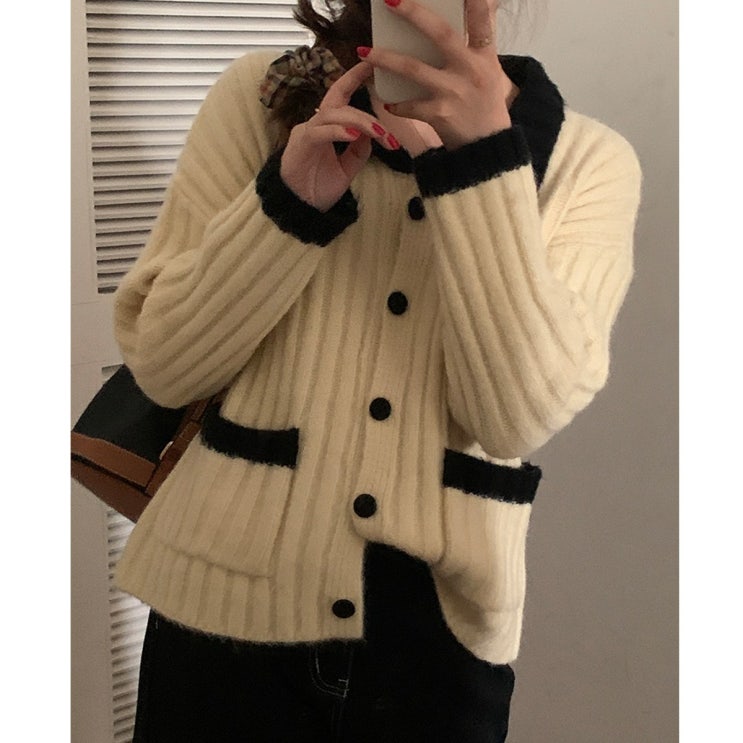 잘팔리는 POLO 넥 홍콩무드 스웨터 여성 겨울 가을 아우터 와이드 루즈핏 카라넥 클래식 스윗 니트가디건코트 박시 니트가디건 추천해요 잘팔리는 POLO 넥 홍콩무드 스웨터 여성 겨울 가을 아우터 와이드 루즈핏 카라넥 클래식 스윗 니트가디건코트 박시 니트가디건 추천해요
