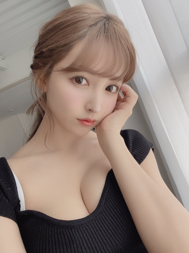  미카미 유아 / 三上悠亜 / Yua Mikami