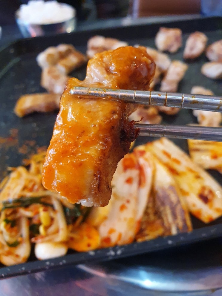  신림역점 [상군이네고깃집] 무한리필  & [롯데리아] 더블핫크리스피버거세트 