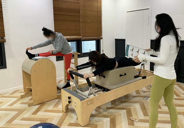  이시스필라테스에서 지도자 과정 공부해서  일산필라테스자격증 취득하고 일산필라테스지도자 되면 정말 좋아요