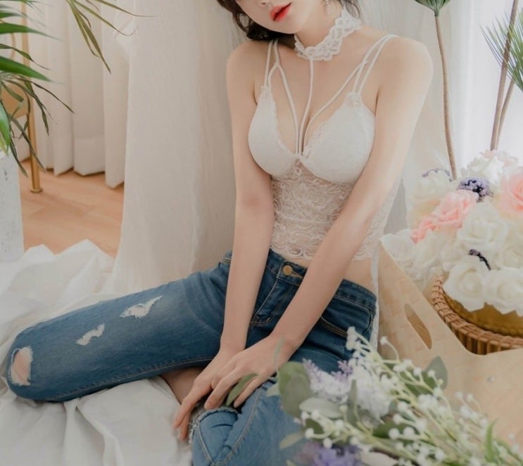 포켓걸스 화보찍은 모델이승경 섹시움짤 포켓걸스 화보찍은 모델이승경 섹시움짤