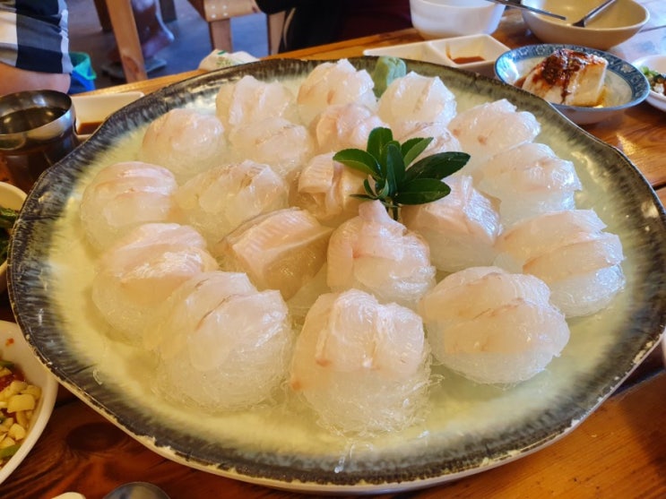  남양주 마석 양철지붕 - 조개찜, 광어회 맛집