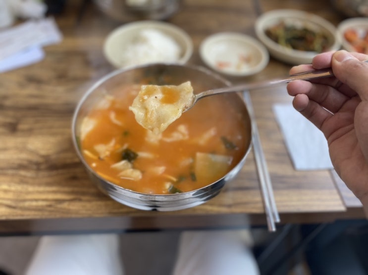  오산 맛집 추천 <수제비 뜨는 남자 : 민물새우 수제비>