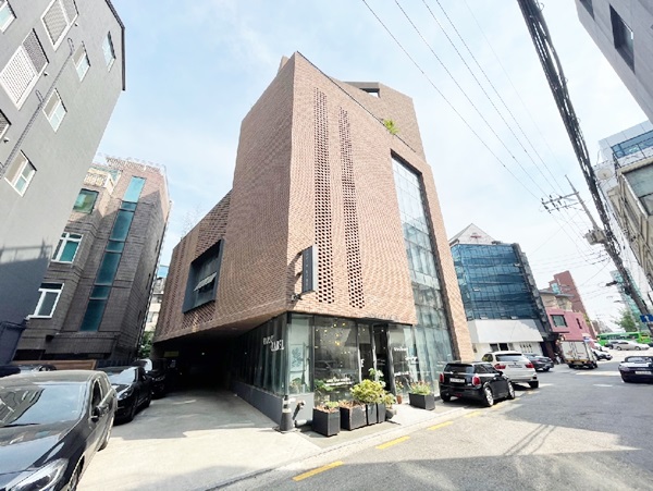  도곡동 인테리어 잘 되어있는 테라스 있는 사무실 !