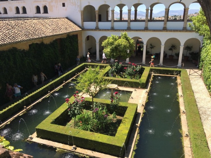 스페인 세비야광장. 사그라다. 알함브라 궁전. 다시 가고 싶은 곳 "스페인~"