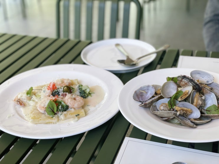  학동역 논현동 맛집 <로얄라운지다이닝> 테라스에서 식사를~