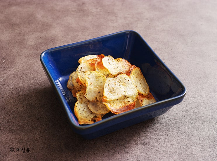 튀기지 않고 구운 에어프라이어 감자칩 만들기