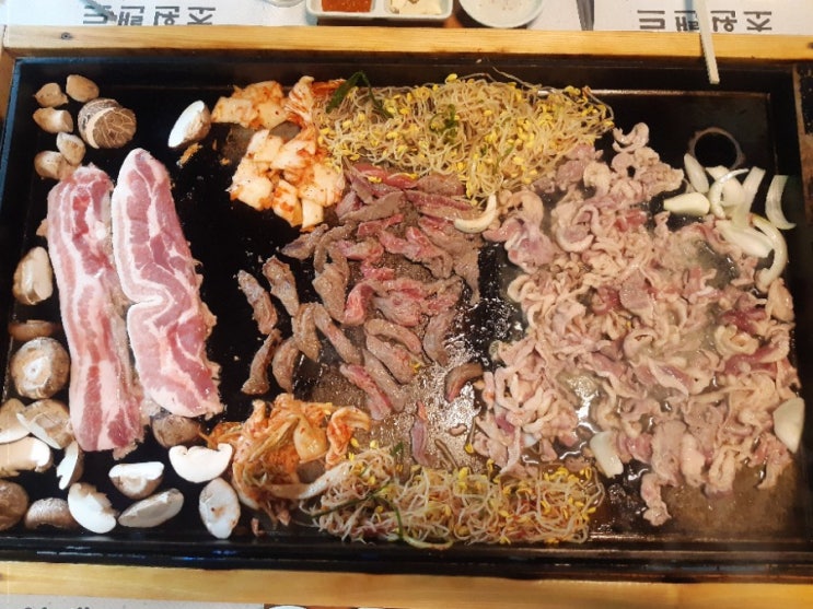  초원랜드 장유 풍경이좋은 고기집