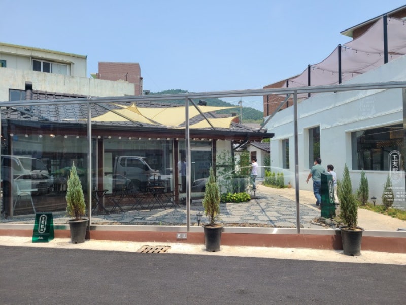 창원 중동 카페 / 오우가 / 한옥카페에 포토존가득 / 빵도 맛있어 : 네이버 블로그
