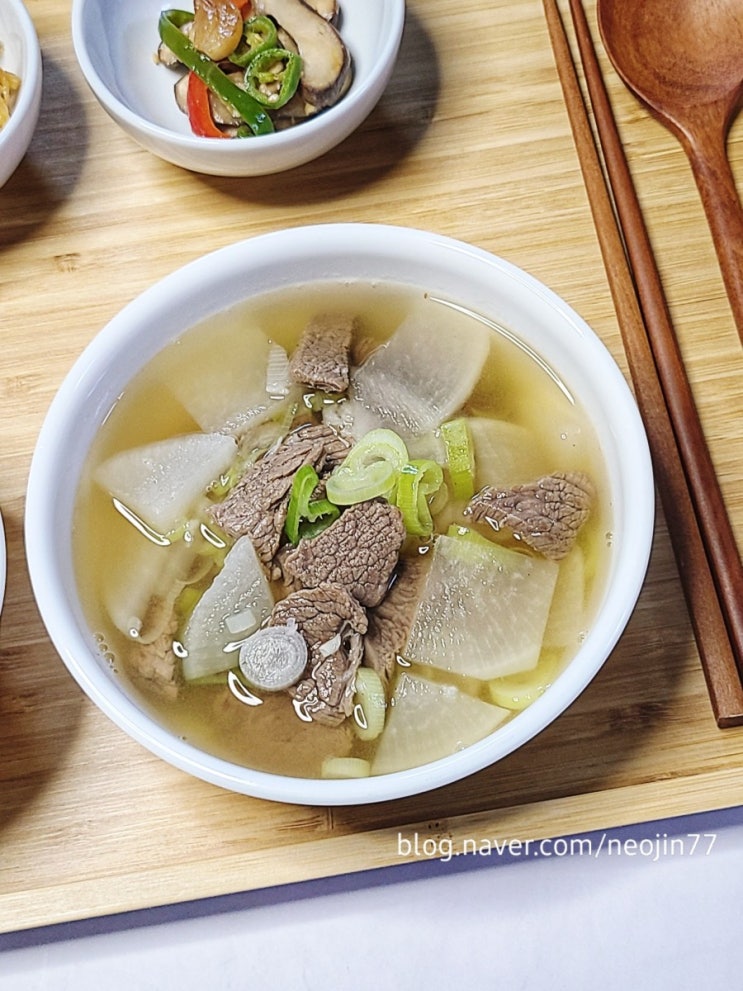 맑은 소고기무국 백종원 레시피 더해서 진하게 끓이기 소고기 국거리 요리 맑은 소고기무국 백종원 레시피 더해서 진하게 끓이기 소고기 국거리 요리