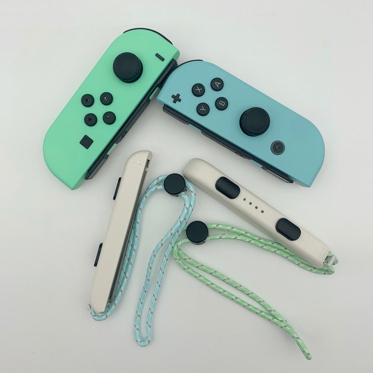 갓성비 좋은 닌텐도 스위치 동물의숲 에디션 동디션 모동숲 벌크 JOYCON 조이콘 세트 스트랩포함 추천해요 갓성비 좋은 닌텐도 스위치 동물의숲 에디션 동디션 모동숲 벌크 JOYCON 조이콘 세트 스트랩포함 추천해요