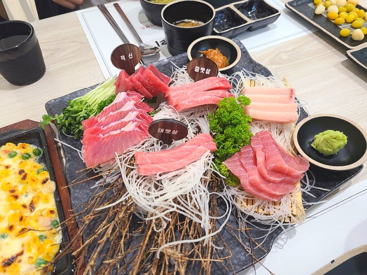 얼리지 않아 부드러운 강남역참치 참치스토리 얼리지 않아 부드러운 강남역참치 참치스토리