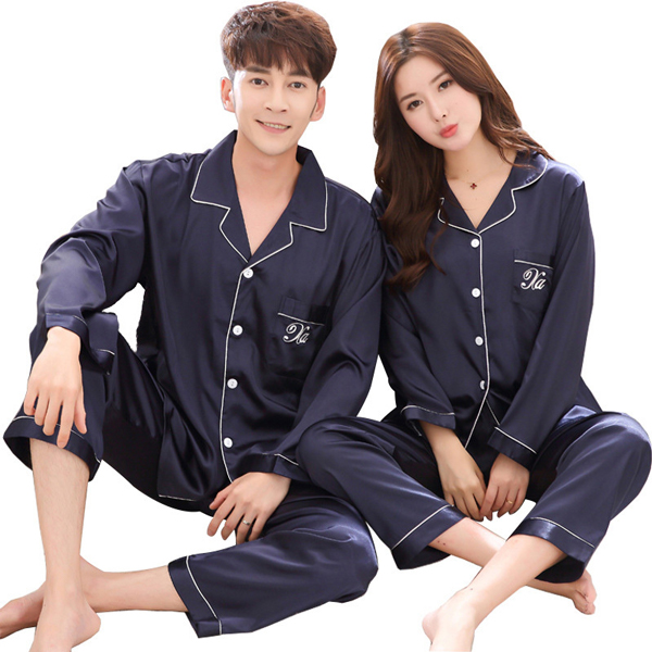 많이 찾는 치크멜로우 페미닌 긴팔 커플 잠옷 세트 ··· 많이 찾는 치크멜로우 페미닌 긴팔 커플 잠옷 세트 ···