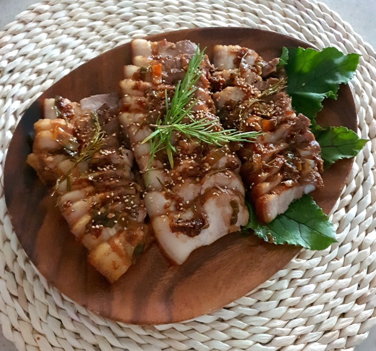  압력밥솥수육  로즈마리 간장수육으로 즐거운 고기밥상