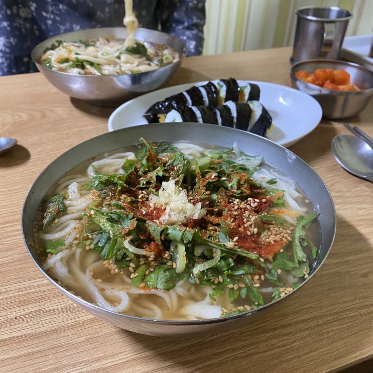  서면 칼국수는 기장손칼국수지!