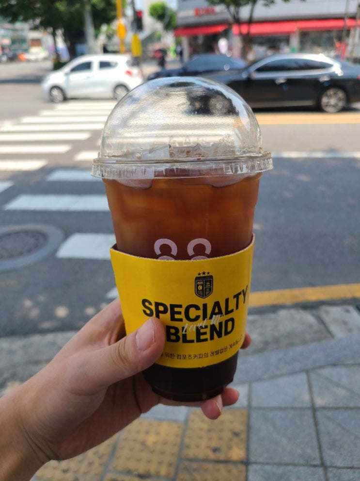  군자 카페 가성비 최고 컴포즈커피 군자점 방문 후기