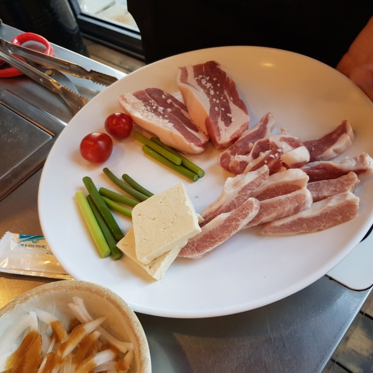  제주에서 가장 맛있는 삼겹살 서귀포 고깃집 청춘괴기 동홍점