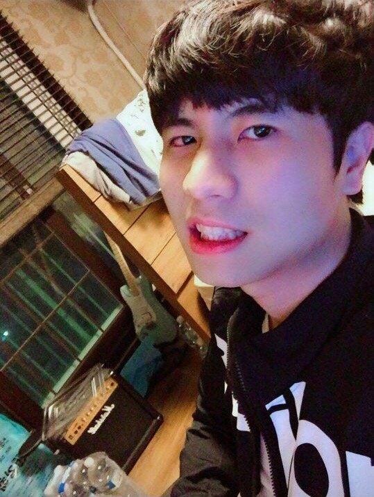 랄로 얼굴 선글라스 벗은사진 트게더 링크 : 네이버 블로그