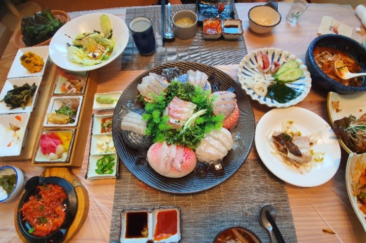 충북 진천 광혜원 맛집 마라도일식 에서 고급사시미 드시고 가세요.