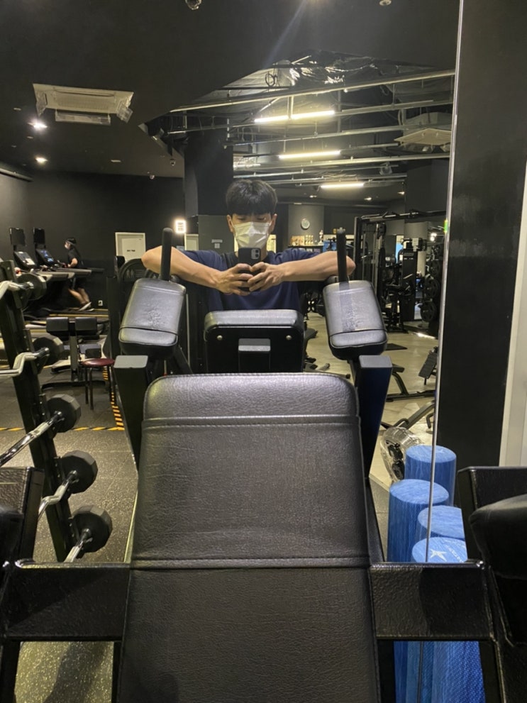  운동일지_월요일 덤벨과 머신으로 가슴 불태우기!