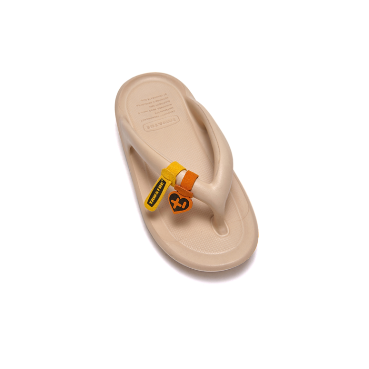 가성비갑 토앤토 오찌 콜라보 OTZ X TnT FlipFlop Beige 좋아요 가성비갑 토앤토 오찌 콜라보 OTZ X TnT FlipFlop Beige 좋아요