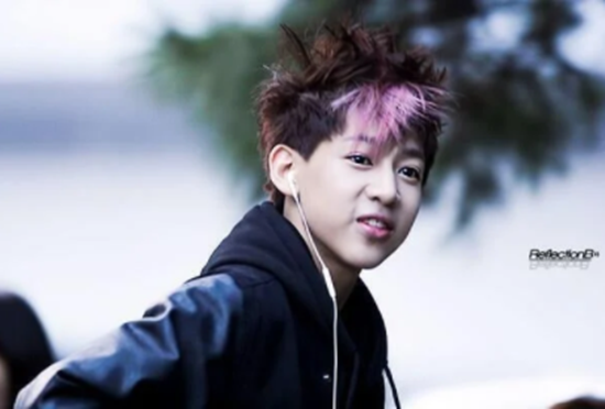 누나랑 형들에게 사랑받고 키워진 갓세븐 뱀뱀 누나랑 형들에게 사랑받고 키워진 갓세븐 뱀뱀