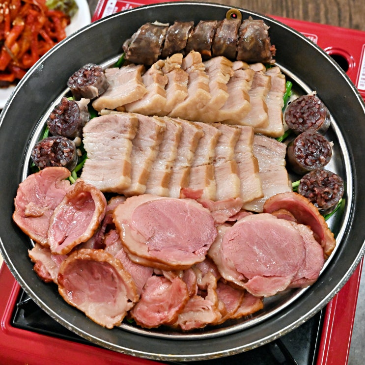  경의선숲길 맛집 홍대 고기집 돈코보쌈
