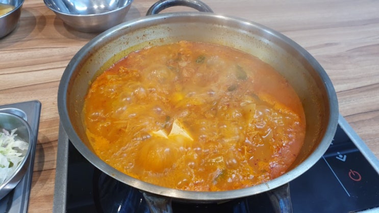  [김치도가] 김치가 맛있어서 어쩔 수 없이 찌개하는 집