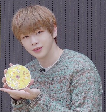 강다니엘 YELLOW 앨범, 가온차트 플래티넘(PLATINUM) 인증!