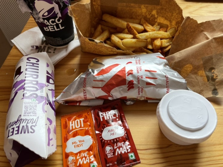  인도 뱅갈로루에서 맛보는 타코벨(TACO BELL)
