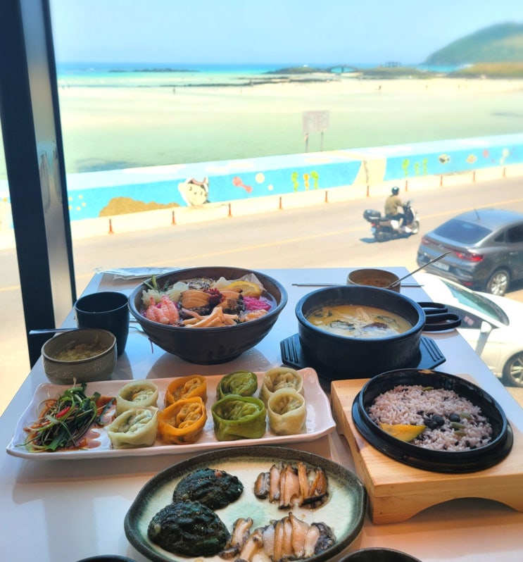 제주함덕맛집/푸짐한 아침식사와 함덕 바다뷰는 덤! 오가네전복설렁탕 함덕점