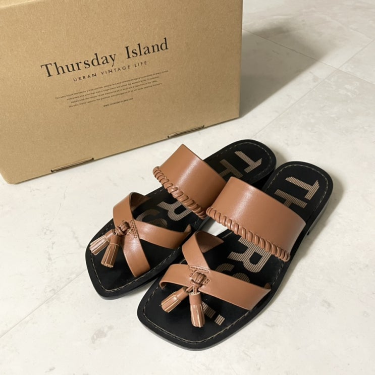  써스데이아일랜드 태슬 샌들, 슬리퍼 추천 (2020 S/S)