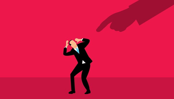 설계사 '전문보험계약자'라는 이유로...보험사 갑질 논란 설계사 '전문보험계약자'라는 이유로...보험사 갑질 논란