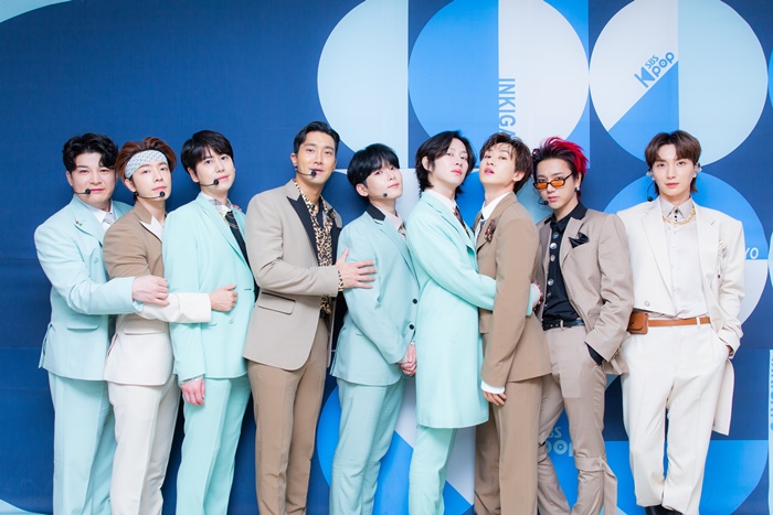 음방 계단컷 잘못 이해한 남돌 슈주 음방 계단컷 잘못 이해한 남돌 슈주