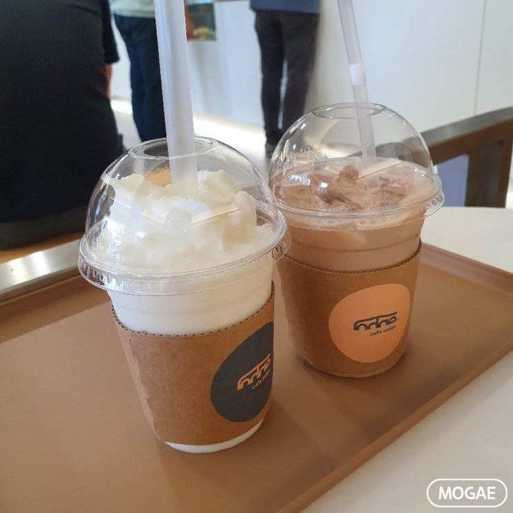  용산 원효로 카페 로찌 : 처음보는 카페 반가워!