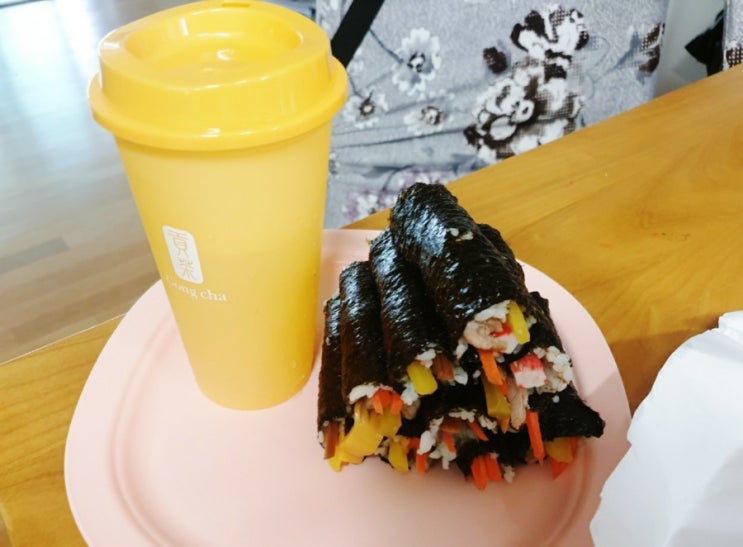 아들의 첫 꼬마김밥